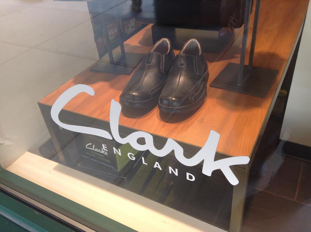 clarks shoes retailers uk